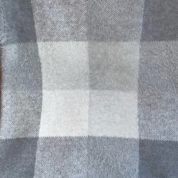 Ann Taylor Fuzzy Cozy Crew Neck Sweater - Picture 5 of 9